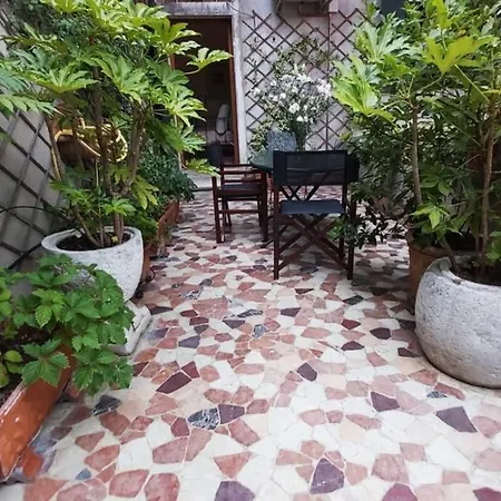 A Private Terrace In The Heart Of Benátky