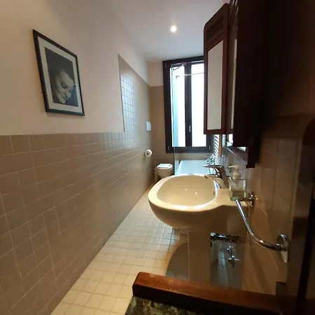 公寓 A Private Terrace In The Heart Of