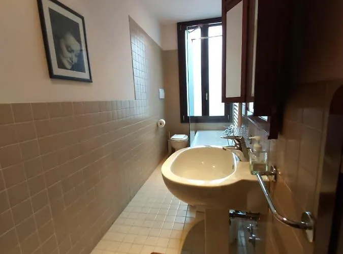 アパート A Private Terrace In The Heart Of