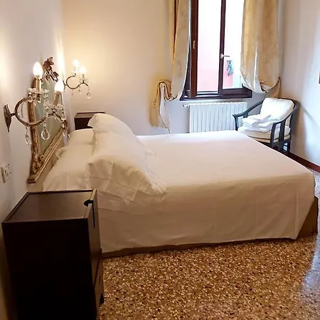 Διαμέρισμα A Private Terrace In The Heart Of *